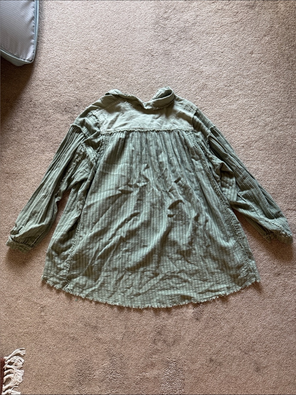 We the Free - Lightweight Sage Green Button-Front Tunic Top - Picture 3 of 3